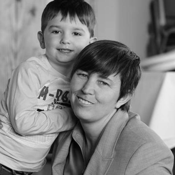 Meet your Posher, Lisa - Picture 1 of 1